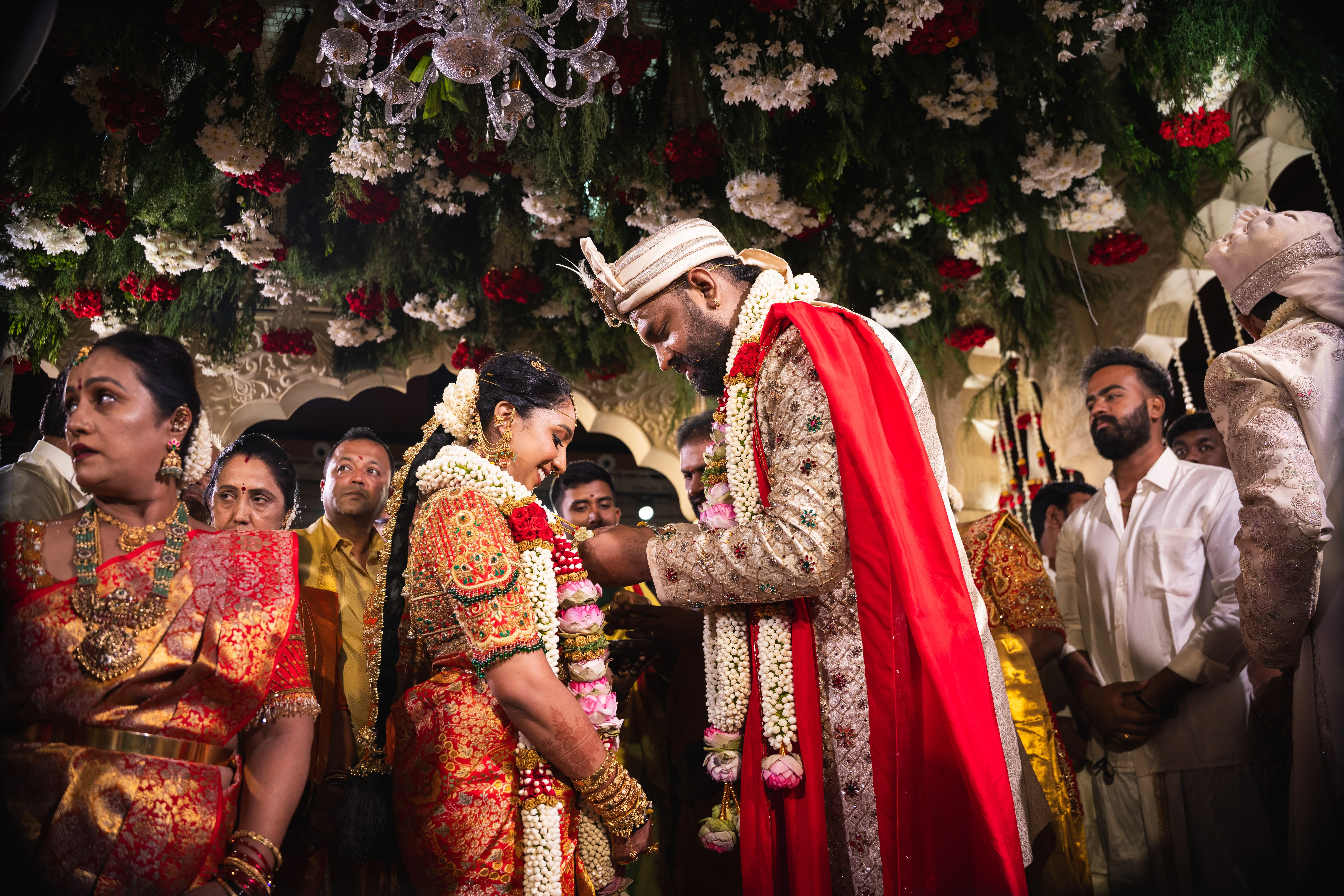 Real Wedding Photography Tips From Years Behind the Lens