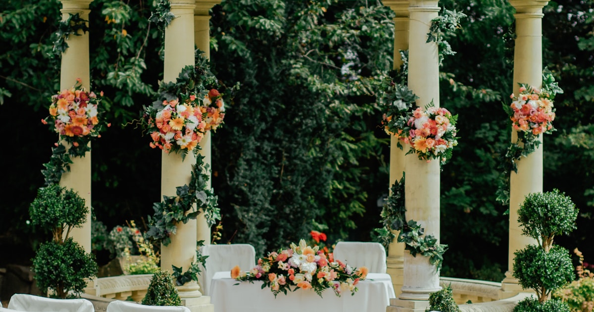 Documentary Wedding Photography: Telling the Truth About Your Day